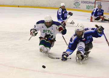 Подмосковный "Феникс" стал победителем первого круга чемпионата России по следж-хоккею