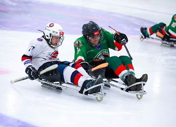 В семи новых регионах России будут открыты хоккейные секции для детей с инвалидностью