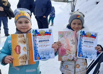 «Единая Россия» провела в Смоленском детскую инклюзивную «Лыжню здоровья»