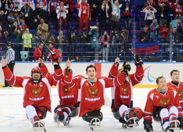 Российская команда выиграла серебро в следж-хоккее на Паралимпиаде