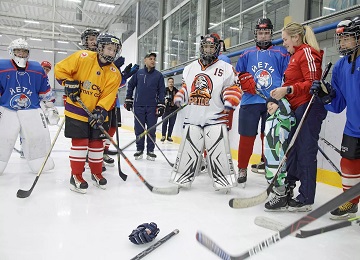 В Москве при поддержке Федерации хоккея России завершила работу «Школа тренеров»