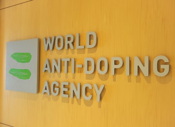 WADA разъяснило, на каких соревнованиях запрещено выступать под флагом России