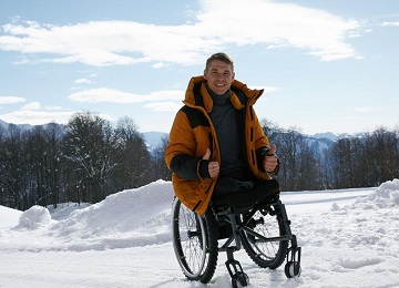 FINN FLARE выпустил куртку в честь паралимпийца Алексея Быченка