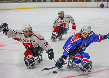 СХК "Югра" возглавляет турнирную таблицу после II круга чемпионата России по следж-хоккею