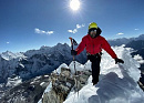 Слепой альпинист покорил Эверест. А затем ещё шесть самых высоких вершин континентов